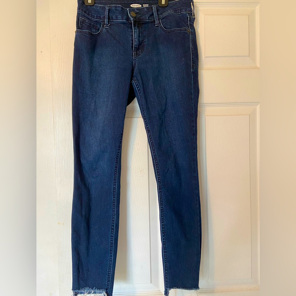 Old Navy Rockstar Super skinny ankle dark distressed bottom jeans